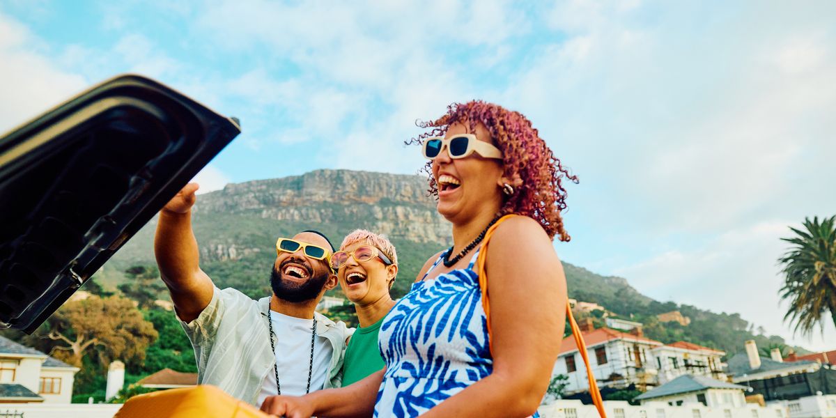 85 Best Traveling With Friends Quotes and Captions