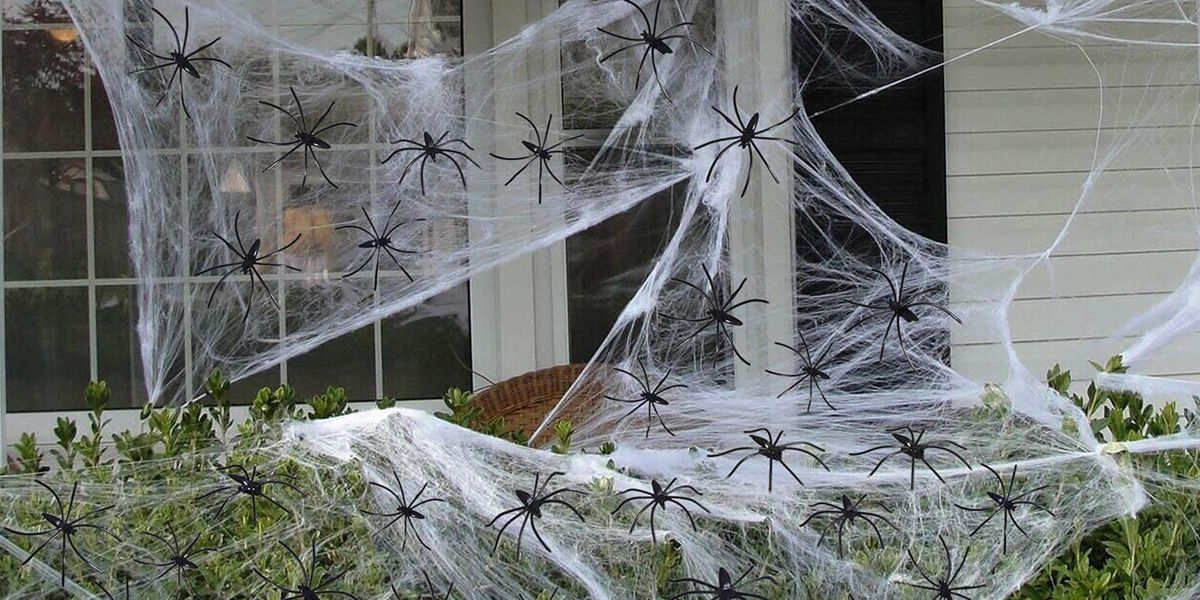 You Can Get 1,000 Square Feet of Fake Spiderwebs for $10 on Amazon