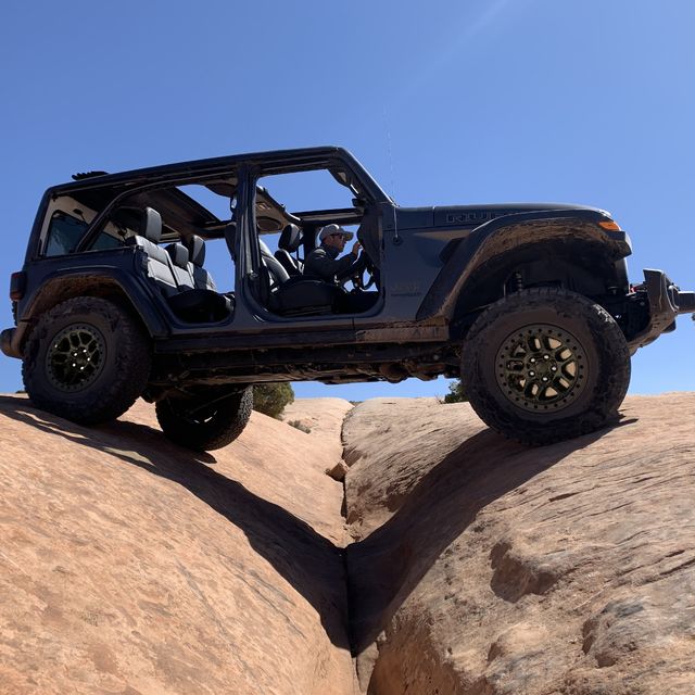 2021 jeep wrangler rubicon xtreme recon rock crawling