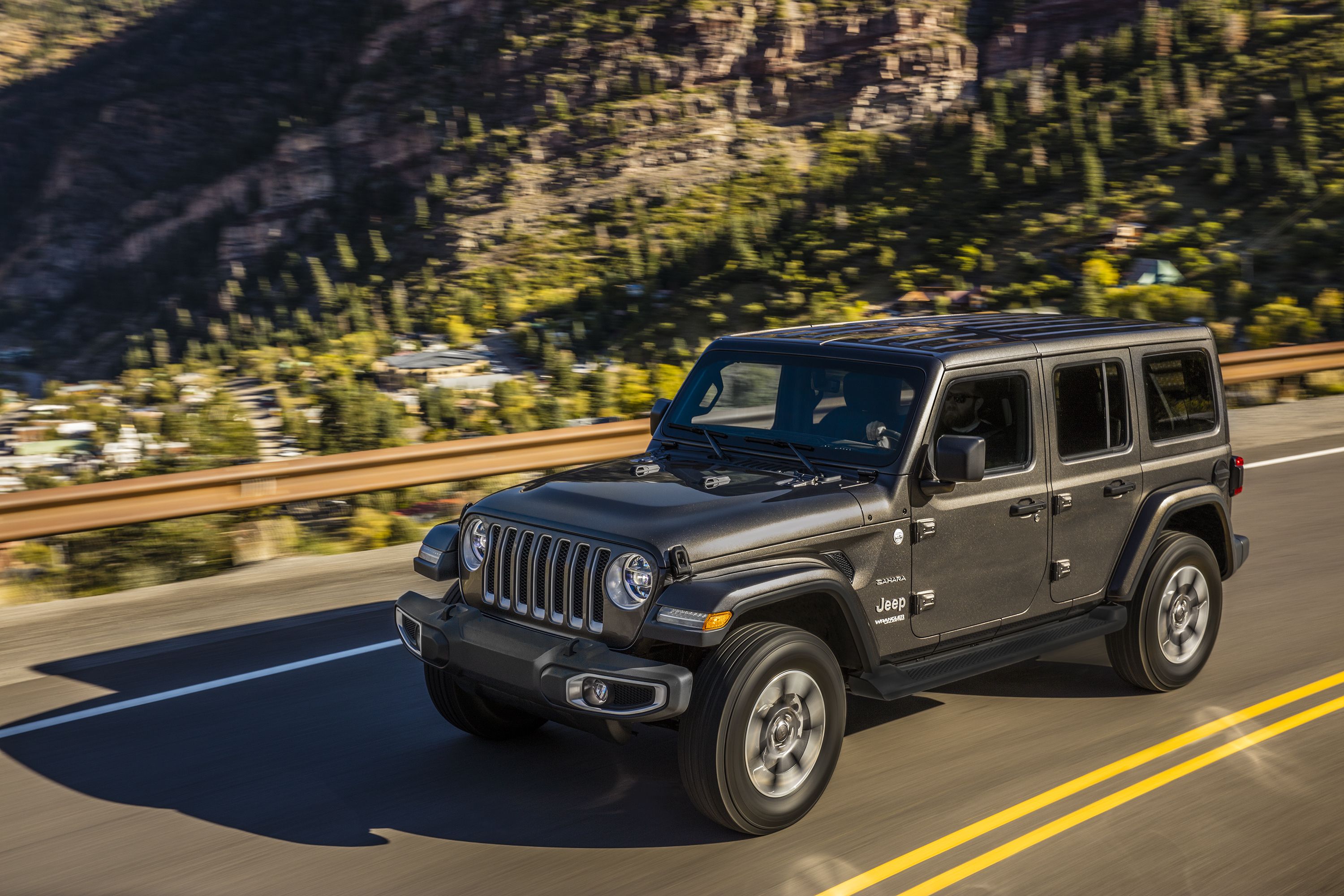 NHTSA Investigating 2018–2019 Jeep Wrangler over Frame, Steering Complaints