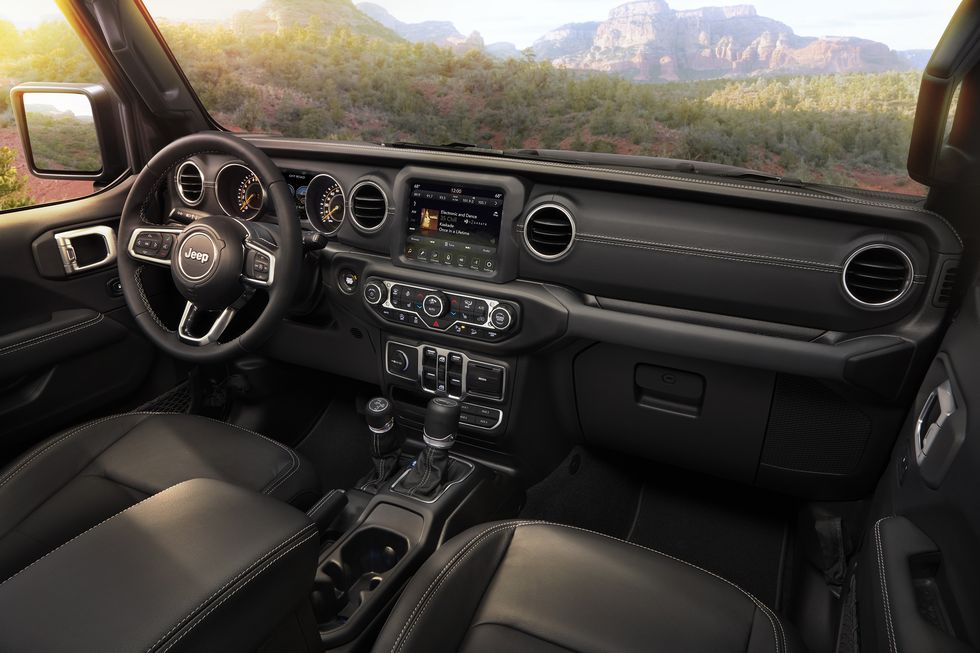 2019 Jeep Wrangler interior