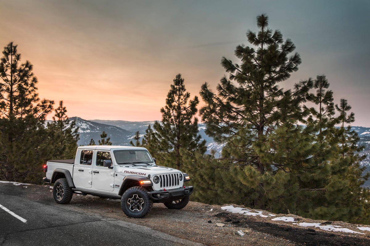 Jeep Gladiator and Wrangler Recalled for Clutch Problem