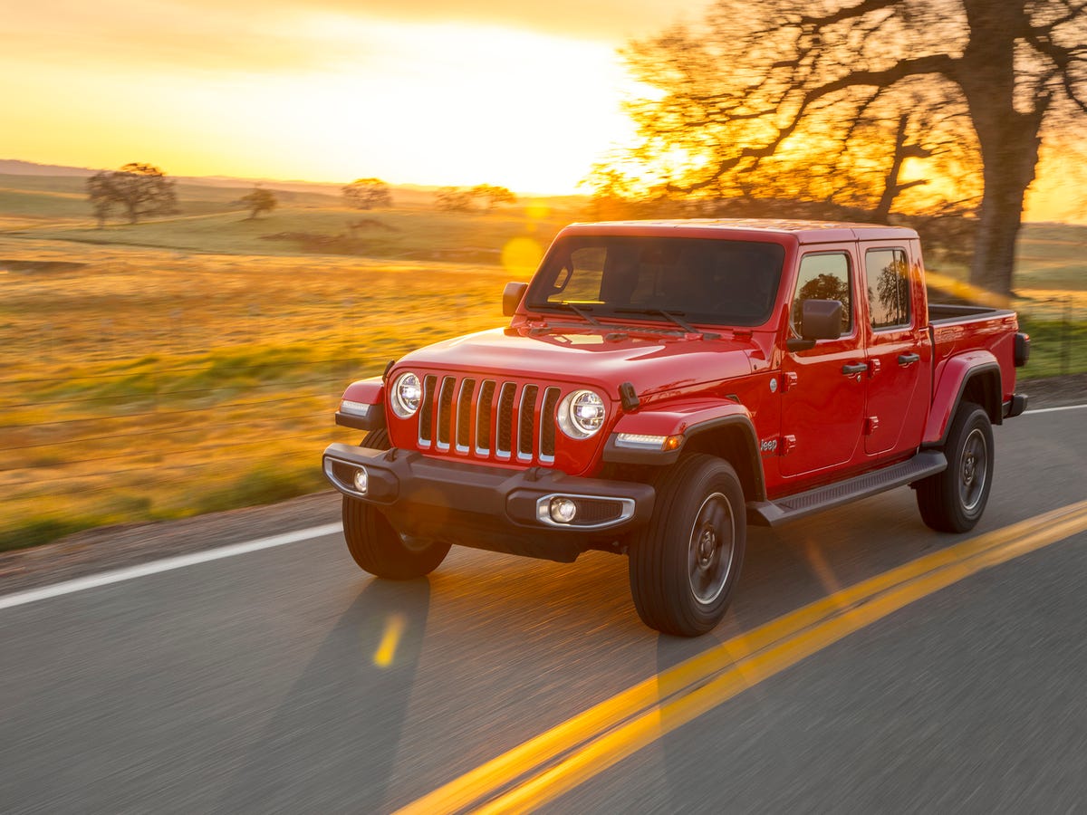 Hellcat Engine Fits In JL Wrangler and JT Gladiator, But Jeep Won't ...