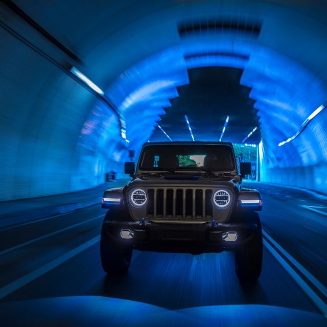 2021 Jeep Wrangler 4xe PHEV Gets 25 Nature-Loving Silent Miles On