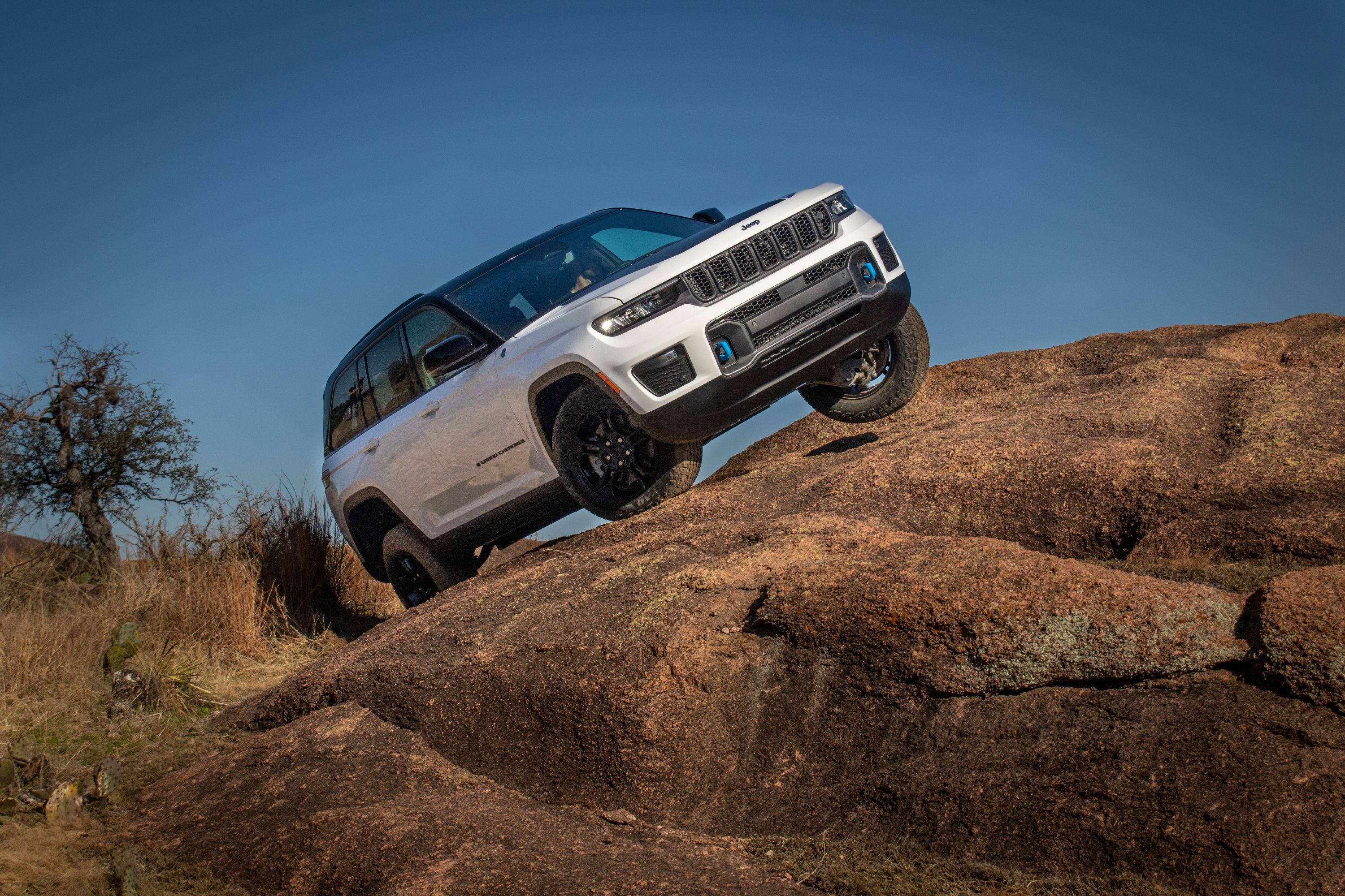 Jeep Grand Cherokee 4xe: The Hybrid V-8 Killer