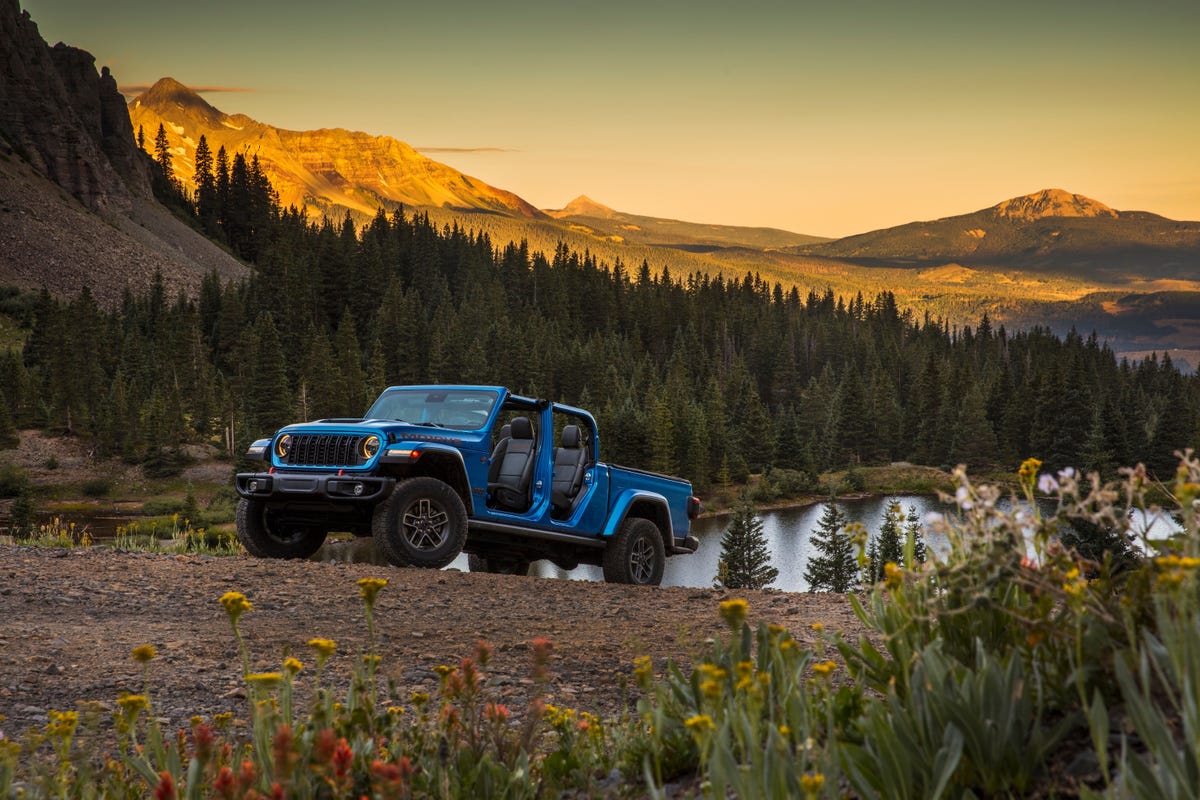 2024 Jeep Gladiator - Full Image Gallery