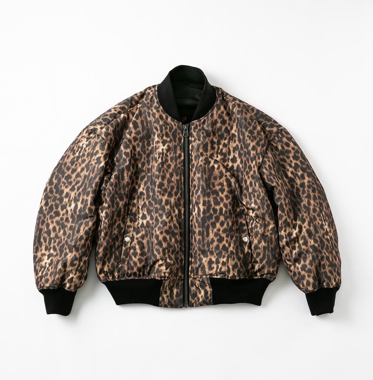 EXILE NAOTO・秋元 梢・野口 強による NISHIKAWA DOWN JACKET