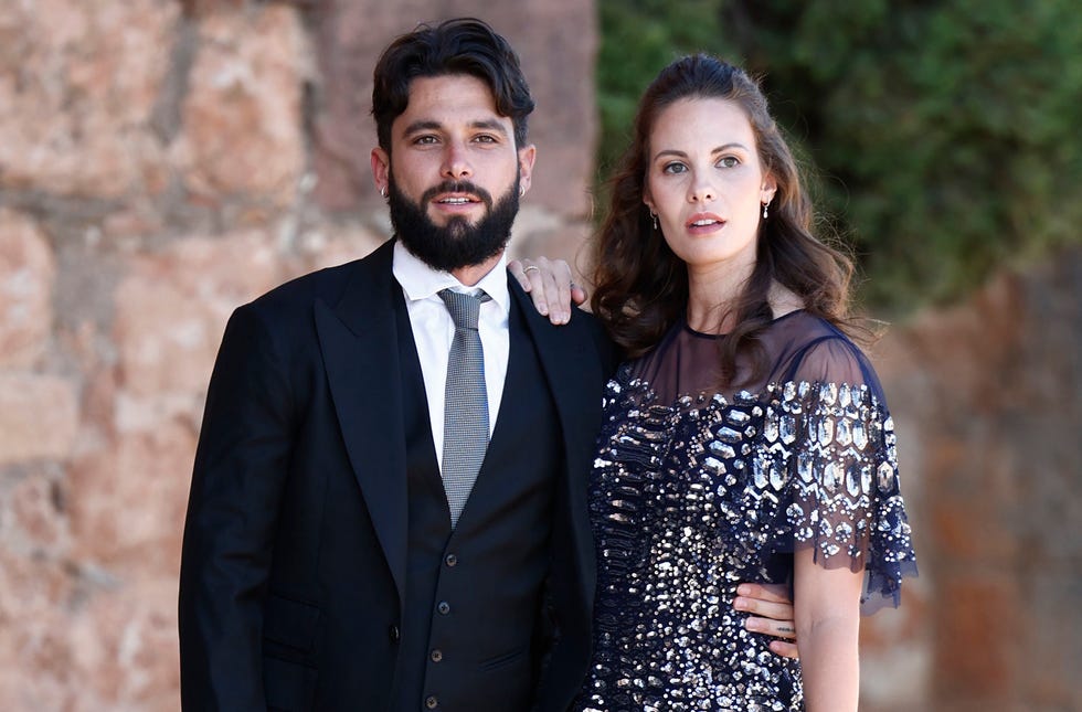 la pareja en un imagen de junio de 2022 en la boda de dani carvajal