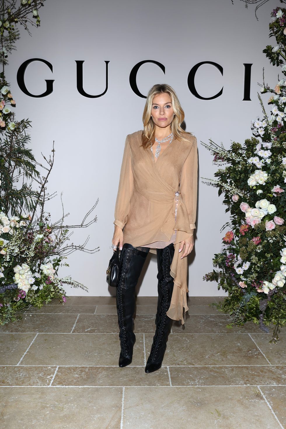 sienna miller style file gucci dinner