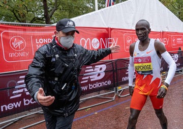 eliud kipchoge ken is disappointed as he leaves the mall after only finishing 8th in the elite mens race the historic elite only virgin money london marathon taking place on a closed loop circuit around st jamess park in central london on sunday 4 october 2020

photo joe toth for virgin money london marathon

for further information medialondonmarathoneventscouk