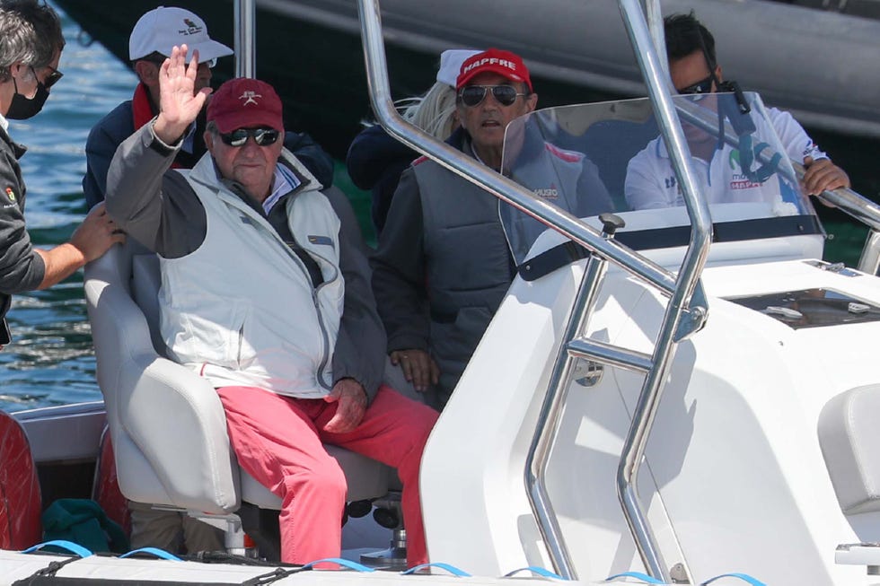 king juan carlos i during boat race in sanxenxo on friday, 20 may 2022