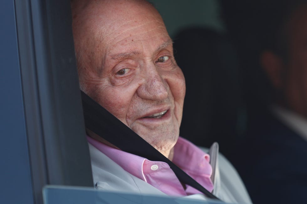 rey Juan Carlos, El rey Juan Carlos recibe el alta hospitalaria, El rey Juan Carlos se recupera en casa tras una semana de ingreso, Don Juan Carlos recibe el alta hospitalaria