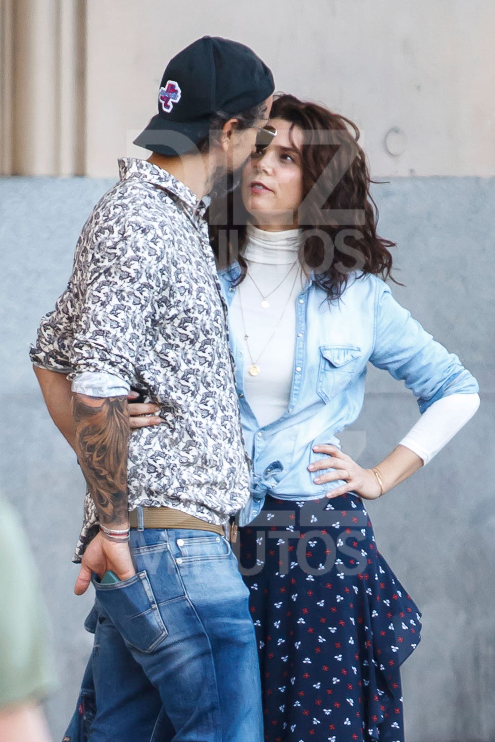 juana acosta con su novio charles alazet