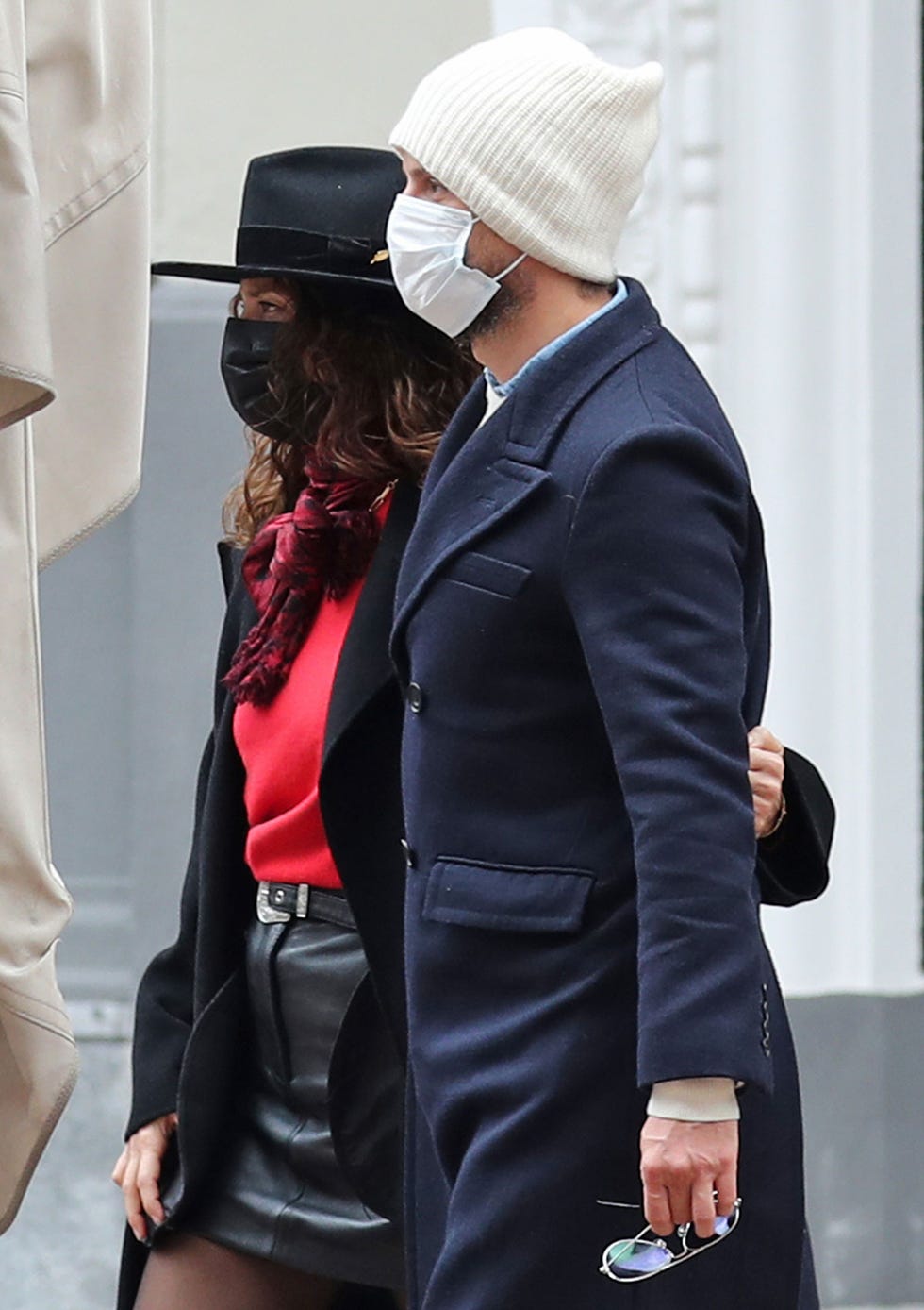 juana acosta y charles alazet, sus imágenes más románticas
