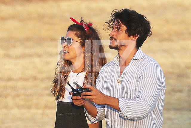JUANA ACOSTA FELIZ JUNTO A SU NUEVO NOVIO, Oliver Sancho