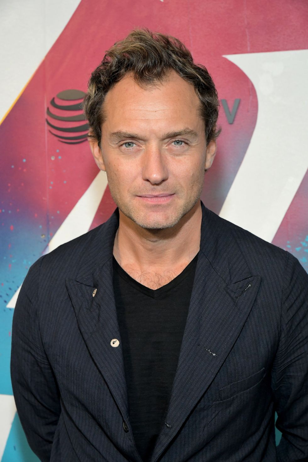 Jude Law's Hair - A Timeline of the Actor's Receding Hairline