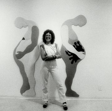 Judy Chicago: storia dell'artista che ha fondato il primo corso di arte femminista