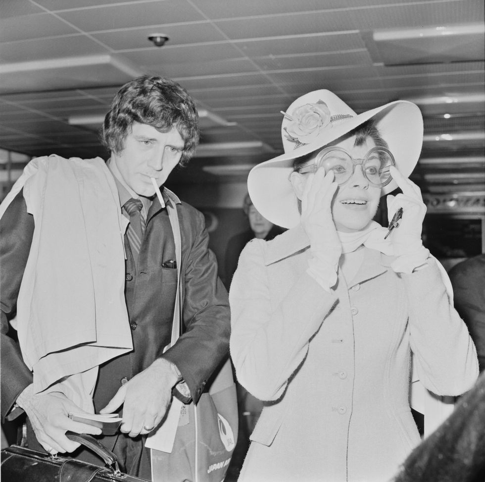 Judy Garland and Mickey Deans at Heathrow airport in 1969