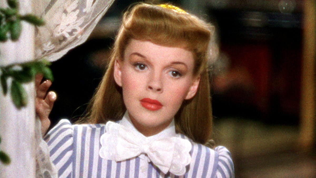 Lyrics for We're Off To See The Wizard by Judy Garland - Songfacts