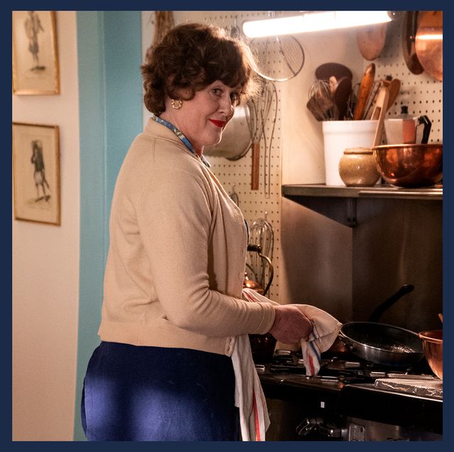 julia childs and sarah lancashire as julia childs in julia on hbo max