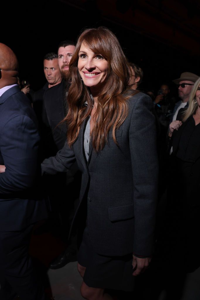 Julia Roberts chic in tailleur Gucci alla Milano Fashion Week