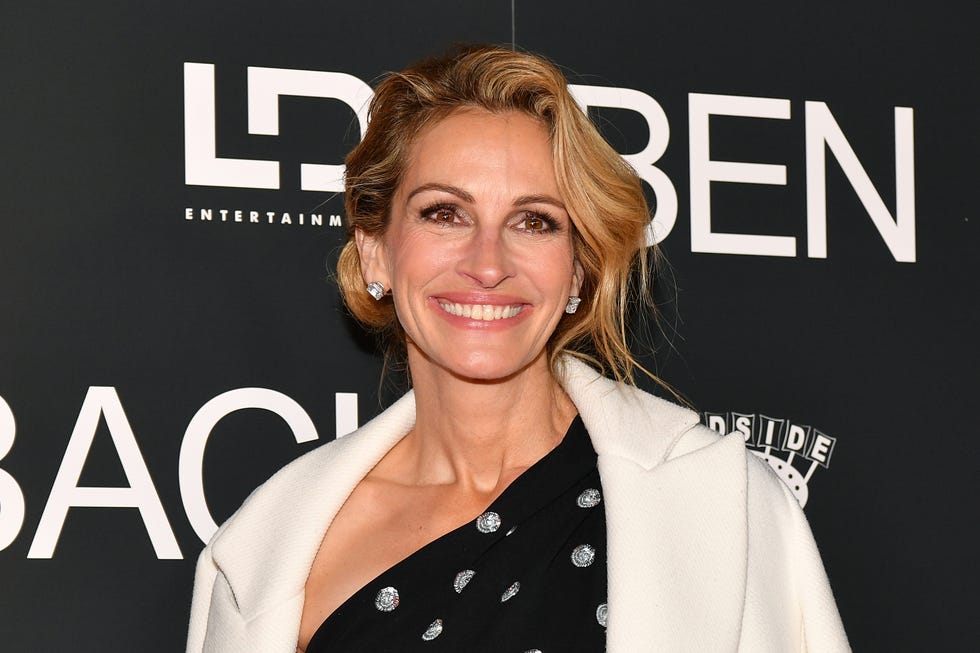 Julia Roberts - Best Updos for Long Hair