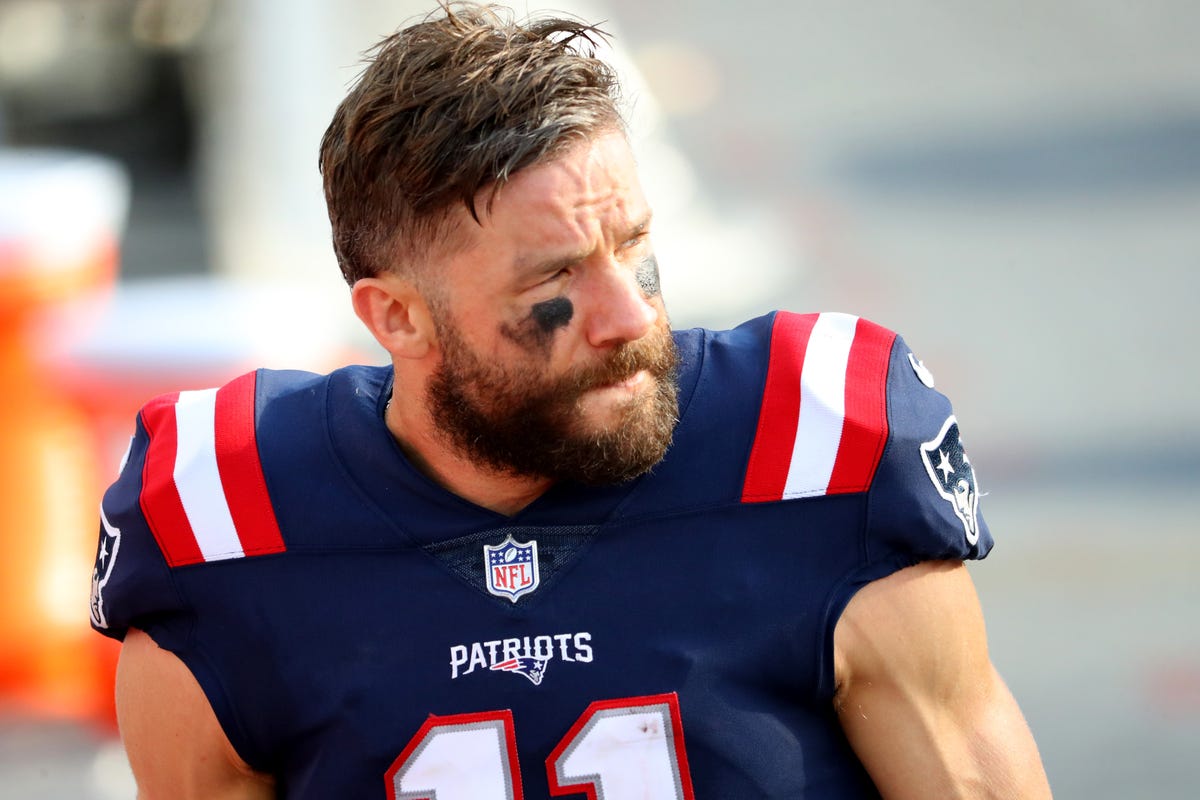 Tom Brady Trains with Former Patriots Teammate Julian Edelman