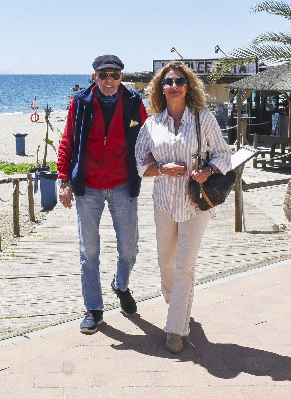el ex alcalde de marbella pasea con la empresaria taurina