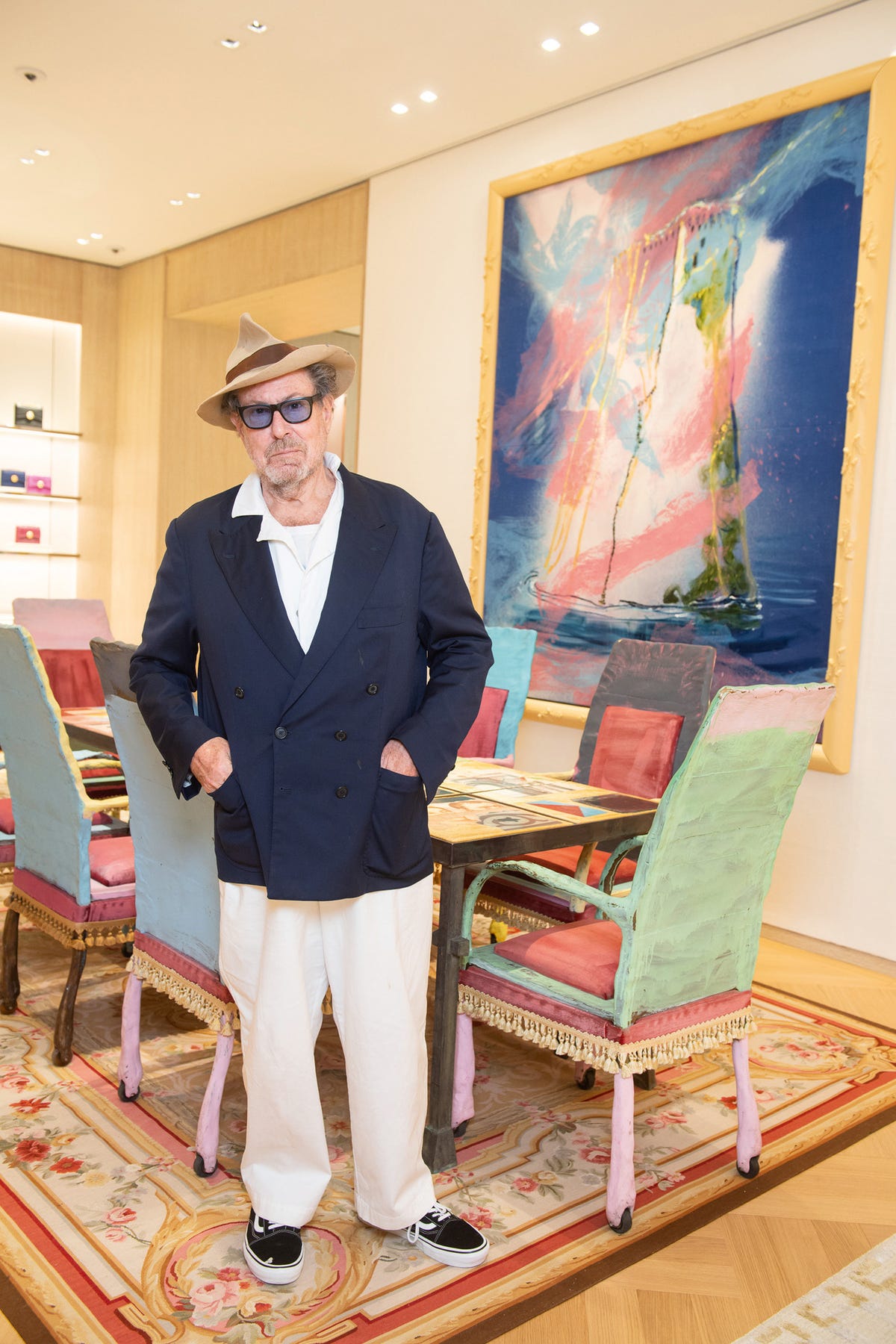 Julian Schnabel a Milano: Un'Esposizione Immersiva nell'Eterno Presente
