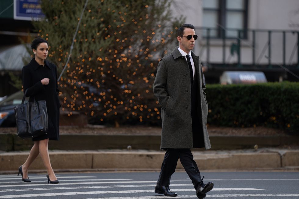 kendall roy wears the loro piana savile cashmere blend overcoat in season 4, episode 9 of ﻿succession