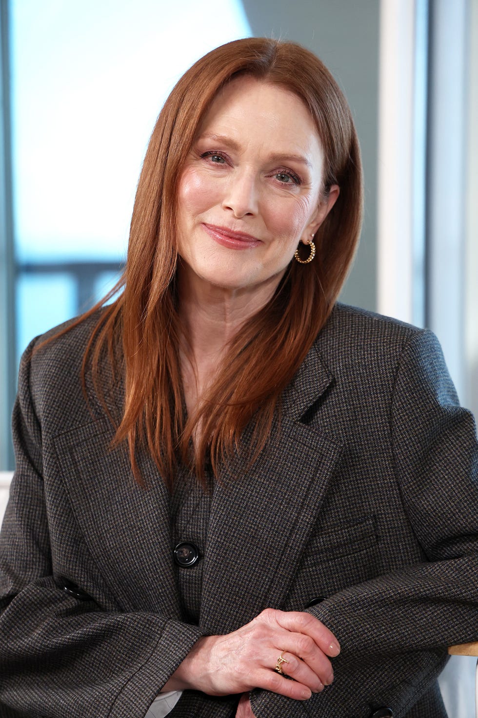 Entertainment news Celebrity gossip Movie and TV show updates Latest celebrity news Trending entertainment stories julianne moore