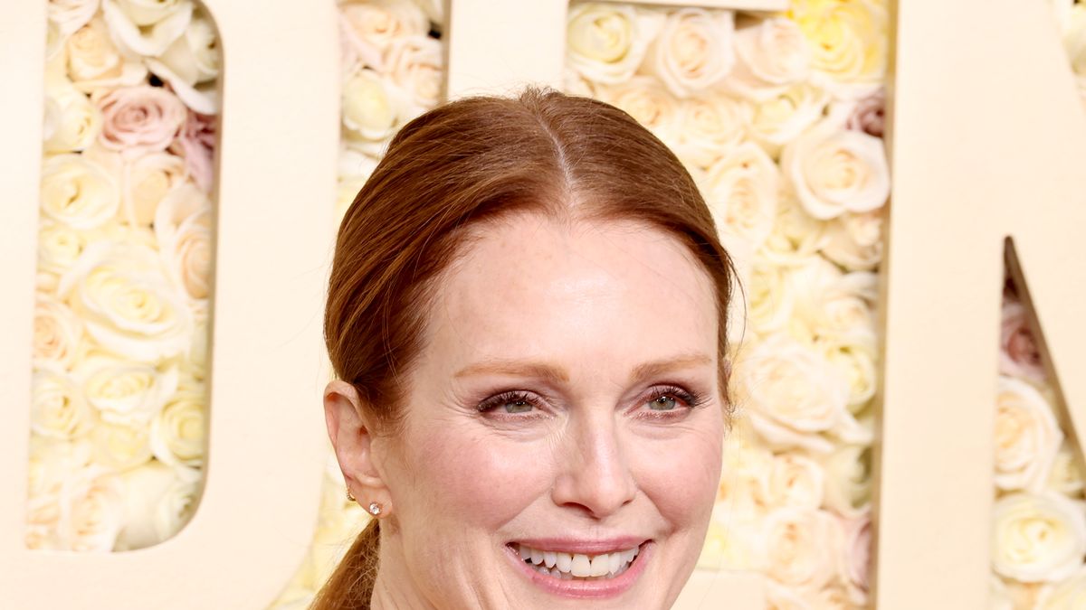 preview for Julianne Moore at the 2024 Golden Globes