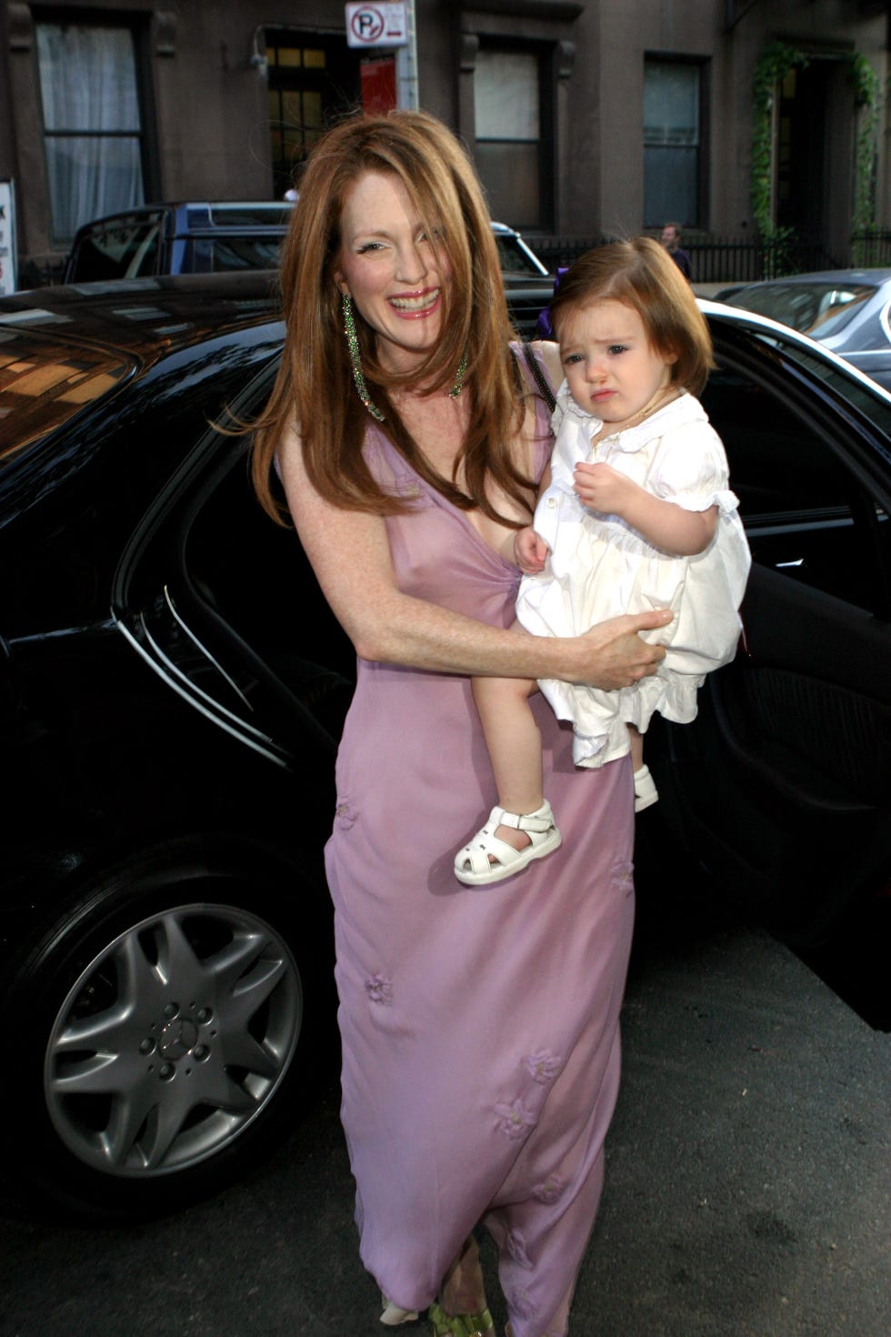 julianne moore wedding dress 2003