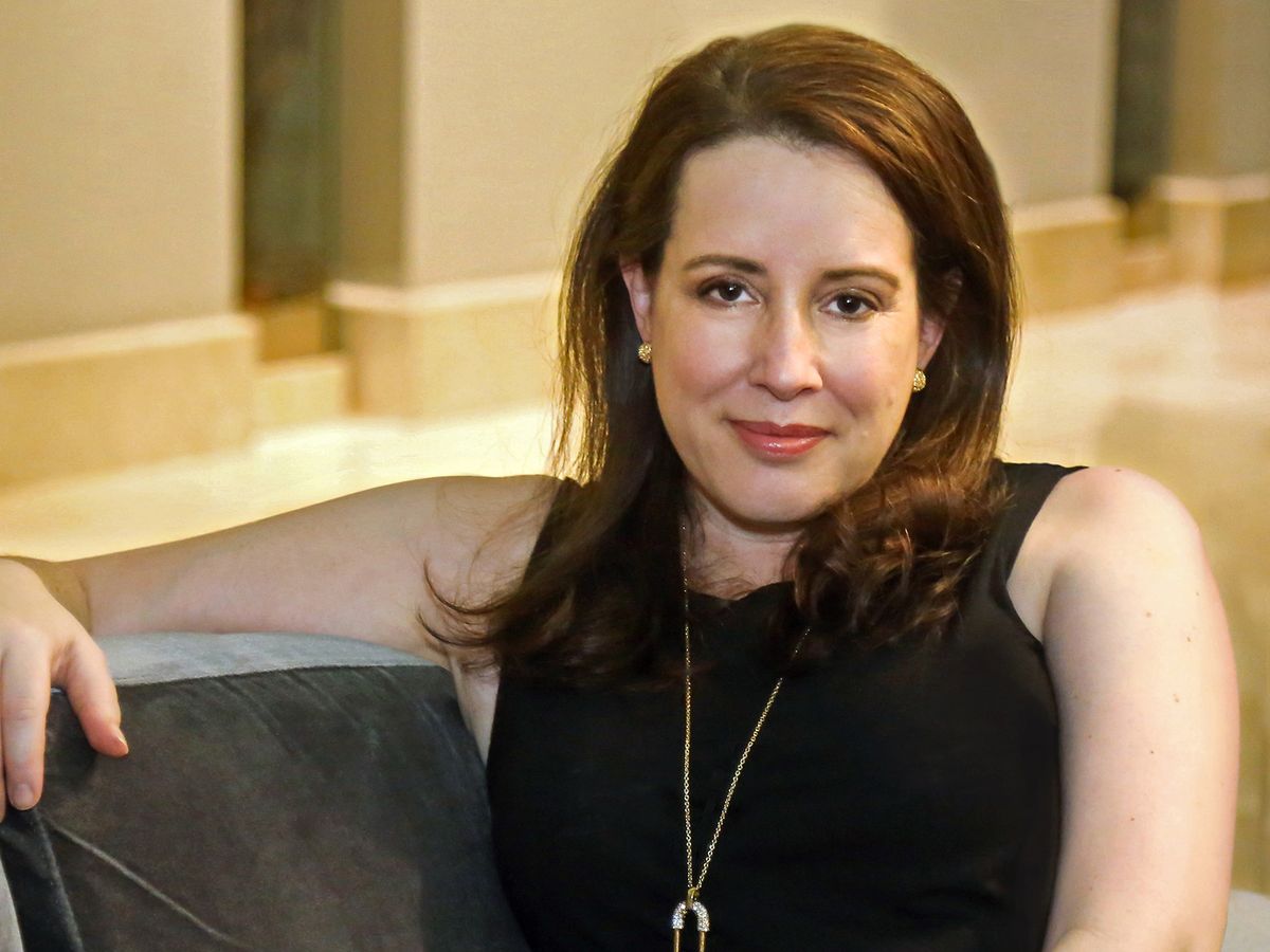 Bridgerton' author Julia Quinn talks new book — and answers all our  questions