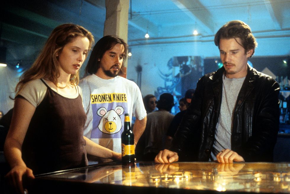 Richard Linklater, Ethan Hawke y Julie Delpy en el set de ’Antes del amanecer’ (1995).