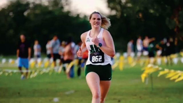 Jacksonville University female athlete seeks to improve undergarments