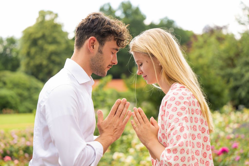 Lo beneficios del Yoga para los hombres: Desde mejorar el sexo a mayor  salud - Guioteca