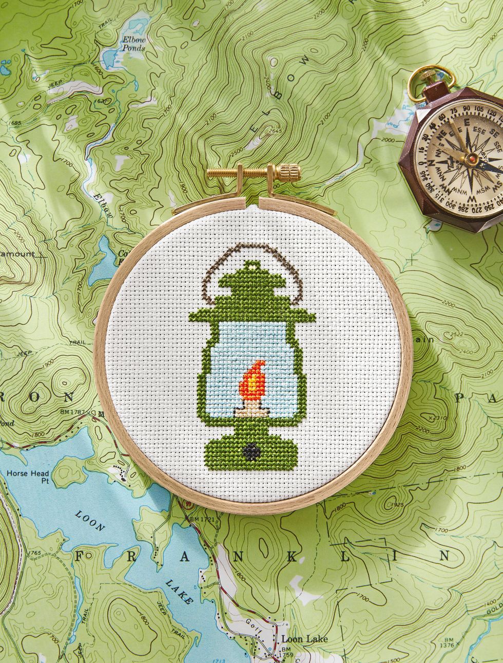  july-august-cross-stitch-lantern-country-living 