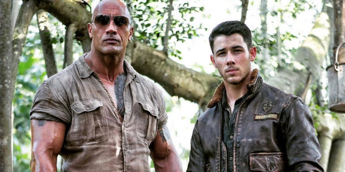 Kevin Hart, Jack Black & the Rock Hang out New Jumanji set Videos