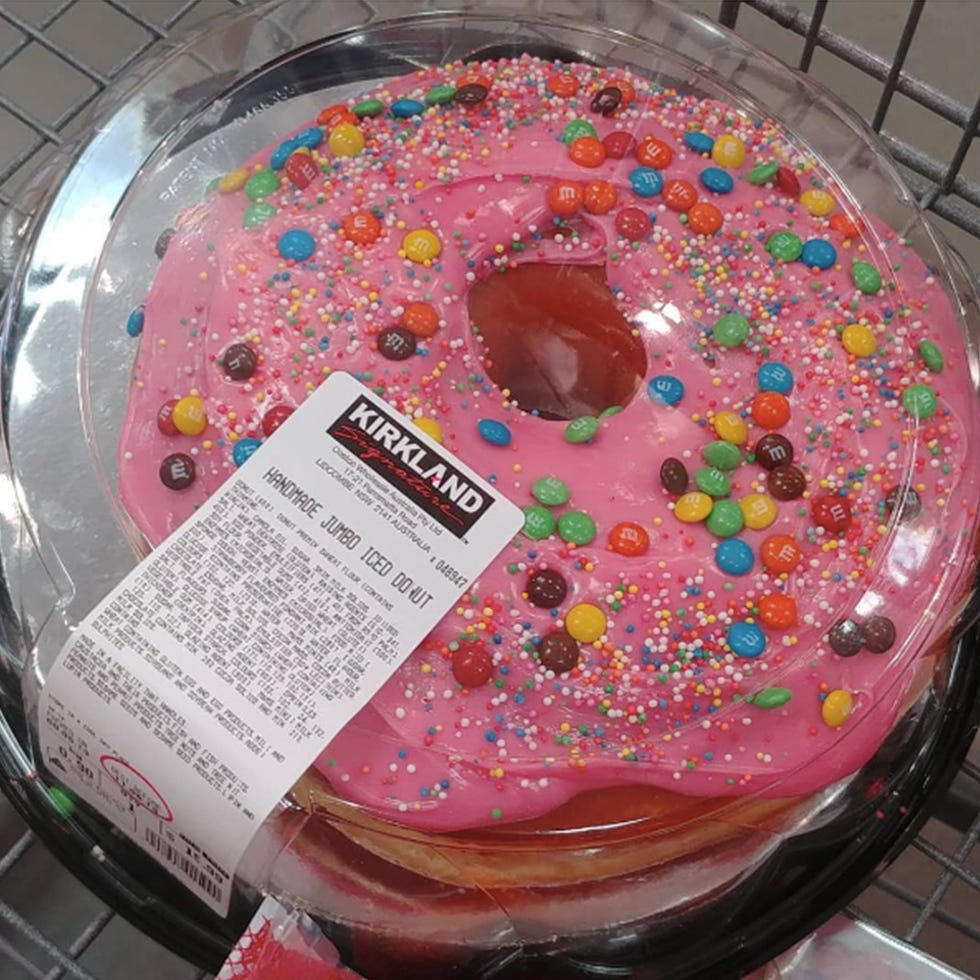 Food, Sweetness, Sprinkles, Cake, Pink, Dessert, Baked goods, Cuisine, Birthday cake, Icing, 