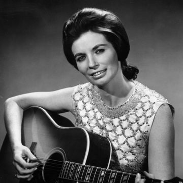 Photo of June Carter CashUNSPECIFIED - CIRCA 1970: Photo of June Carter Cash Photo by Michael Ochs Archives/Getty Images