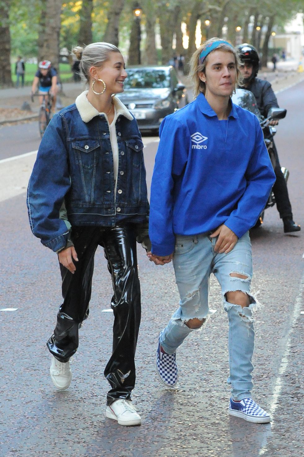 justin bieber and hailey baldwin seen at st james park in london