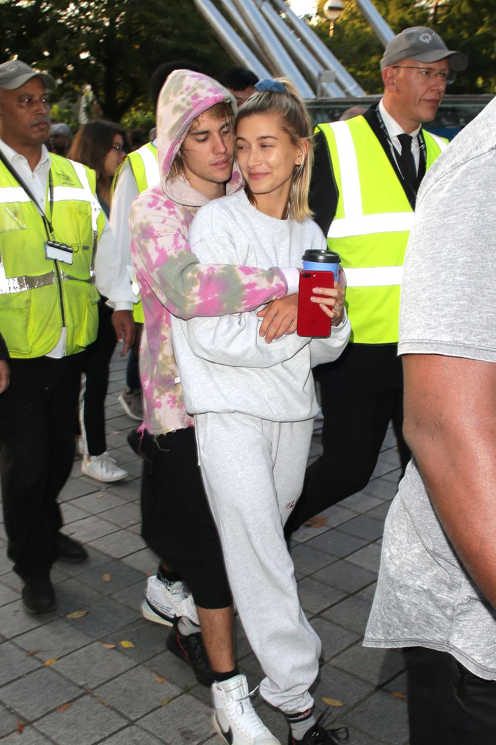 Hailey and Just Bieber's Body Language—Explained