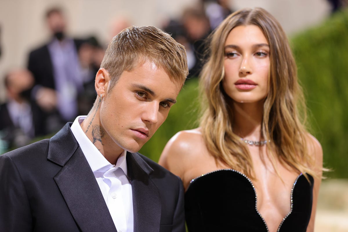 Hailey Bieber Wore a Little Black Latex Dress Out on a Date With Justin Bie...