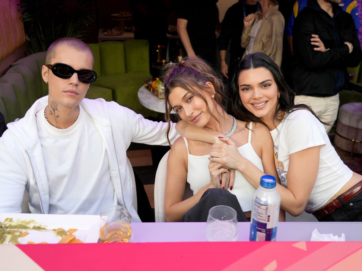 Kendall and Kylie Jenner Worried About Hailey and Justin Bieber