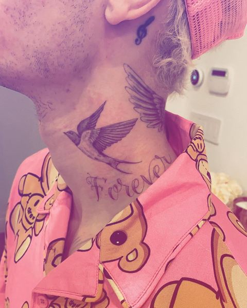 justin-bieber-neck-tattoo
