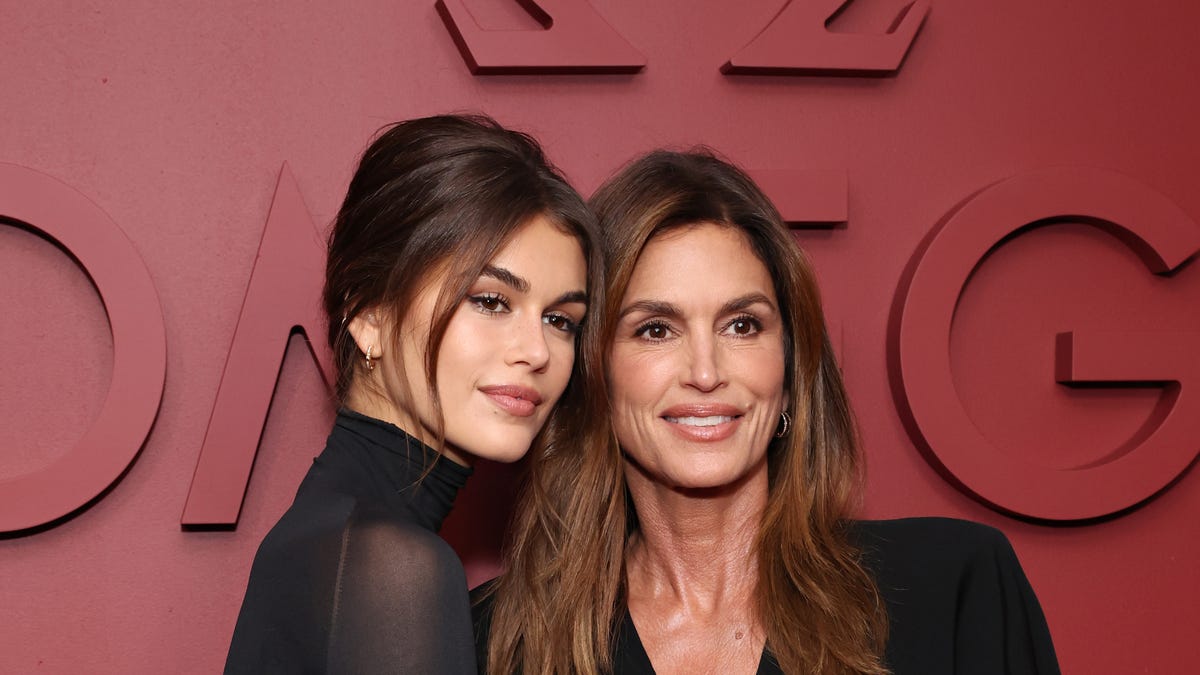 preview for Cindy Crawford and Kaia Gerber Moments