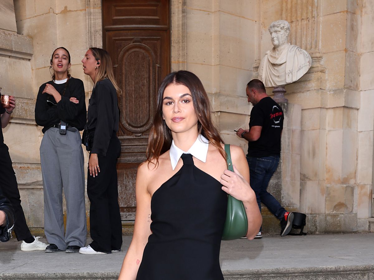 Kaia Gerber's PT just gave an inside look at the model's gym wear