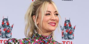 hollywood, california   may 01 actress kaley cuoco from the cast of the big bang theory during the shows handprint ceremony at the tcl chinese theatre imax on may 1, 2019 in hollywood, california photo by paul archuletafilmmagic