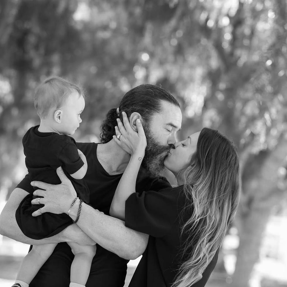 kaley cuoco tom pelphrey relationship kids